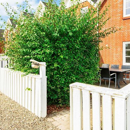 4 Person Holiday Home In R M Sønderby 外观 照片